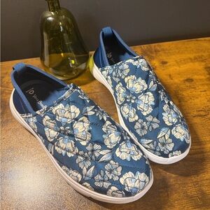 Vera Bradley Cloud Slip on Sneakers.